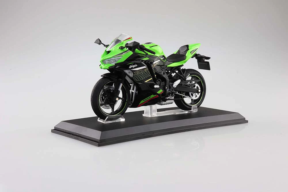 [Pre-order] Aoshima - KAWASAKI Ninja ZX-25R Lime Green×Ebony 1/12 Plastic Model Kit Aoshima