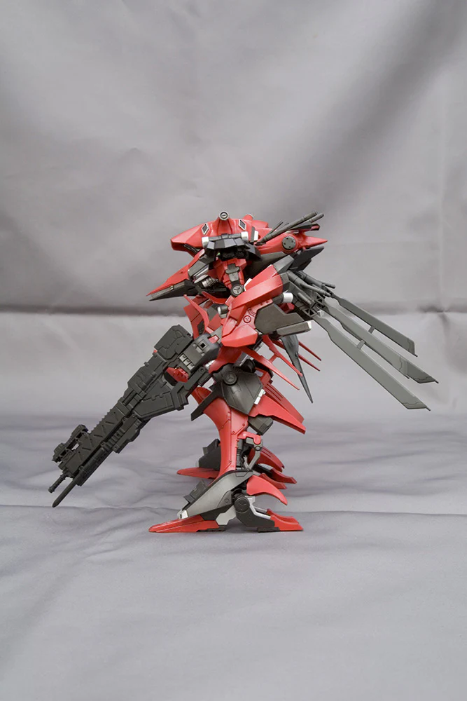 [Pre-order] Armored Core - Rayleonard 03-AALIYAH Kpachar Full Package Ver. 1/72 Scale Plastic Model Kit Kotobukiya - Image 4