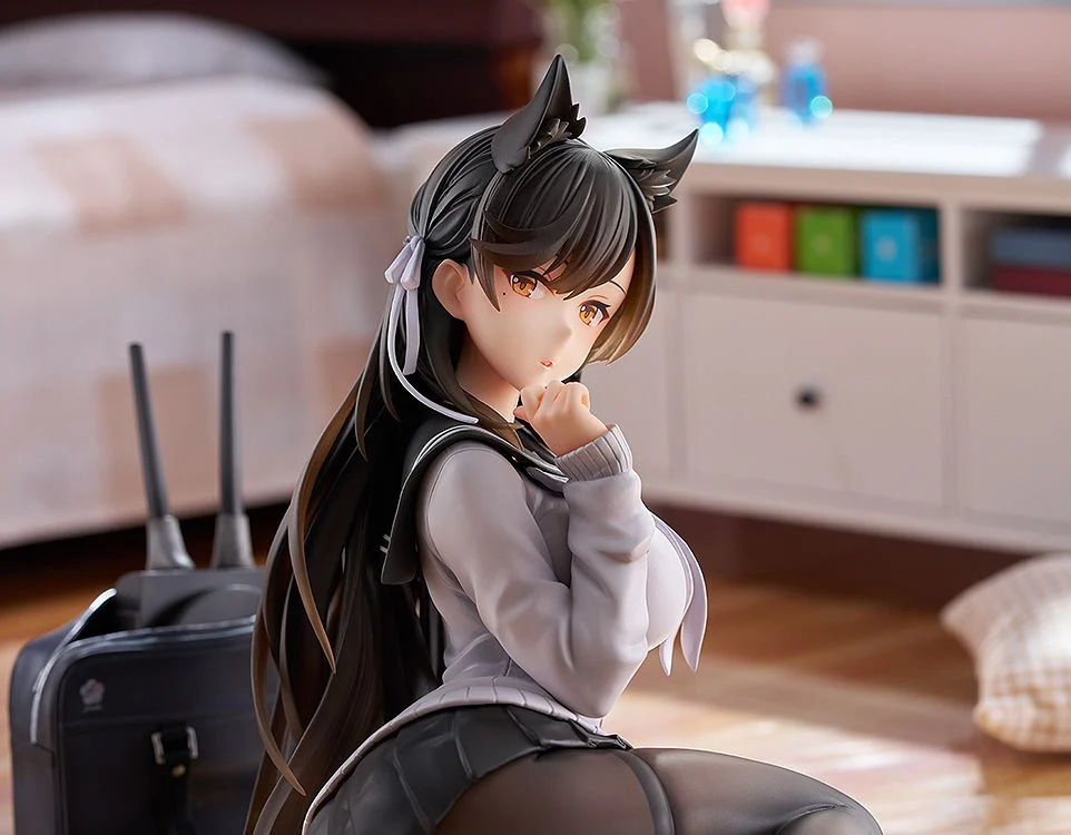 [Pre-order] Azur Lane - Atago (School Traumerei Ver) 1/7 Scale Figure Wave - Image 3