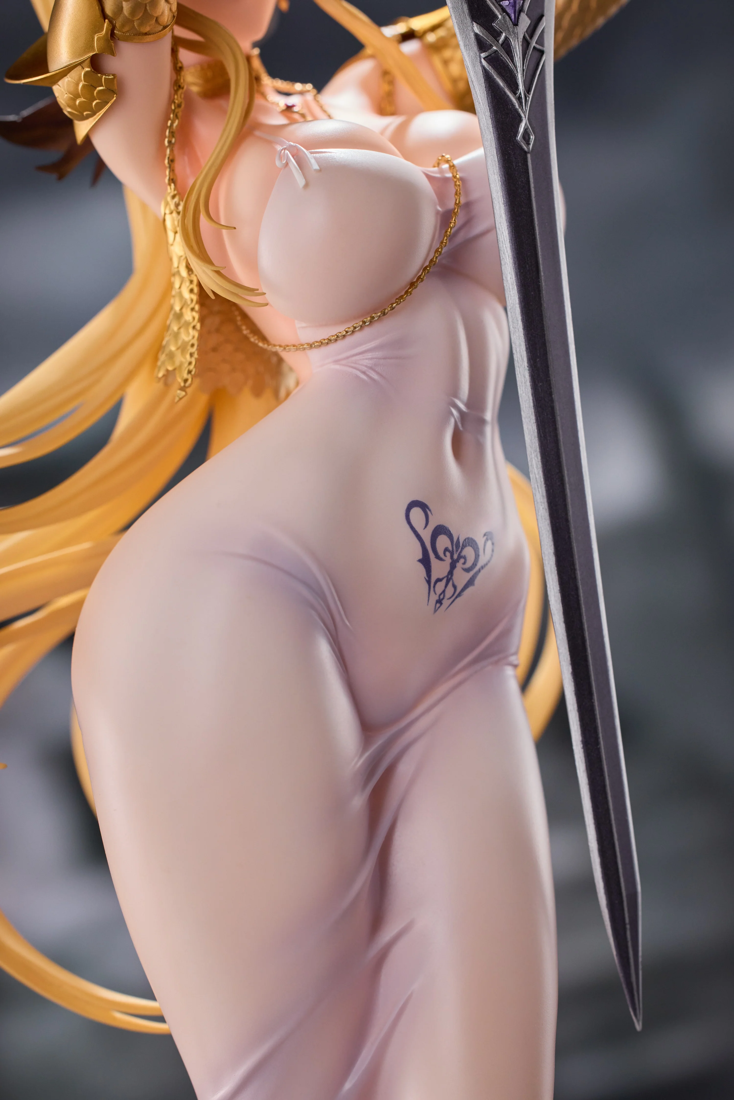 [Pre-order] Brown Dust 2 - Apostle Olivier 1/6 Scale Figure VKEND - Image 5