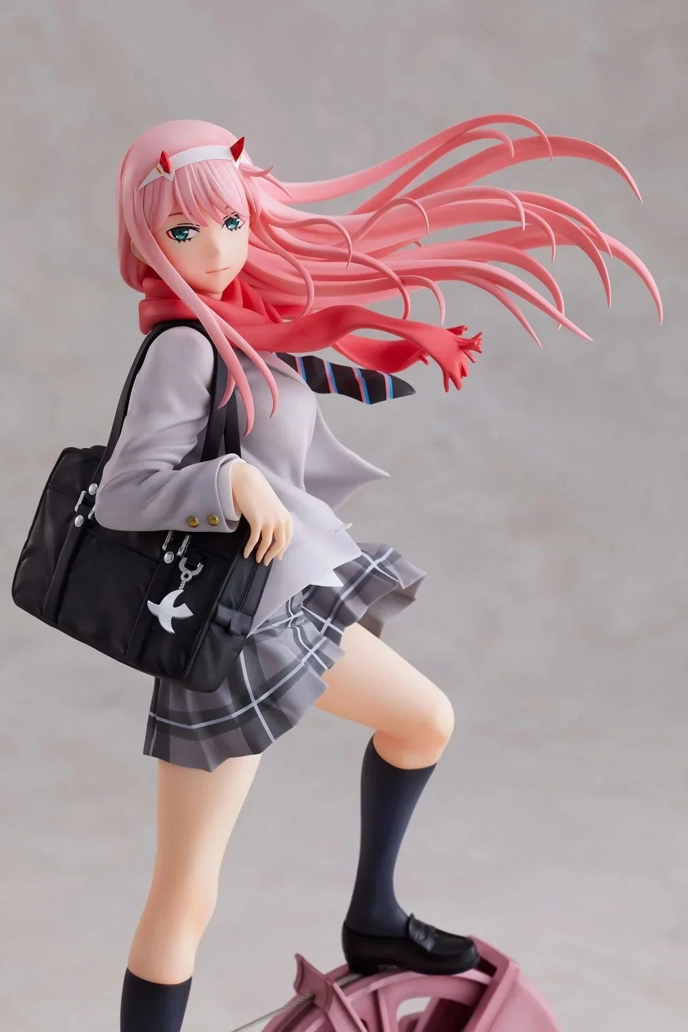 Darling in the Franxx - Zero Two (School Uniform Ver.) 1/7 Scale Figure Aniplex - Image 7