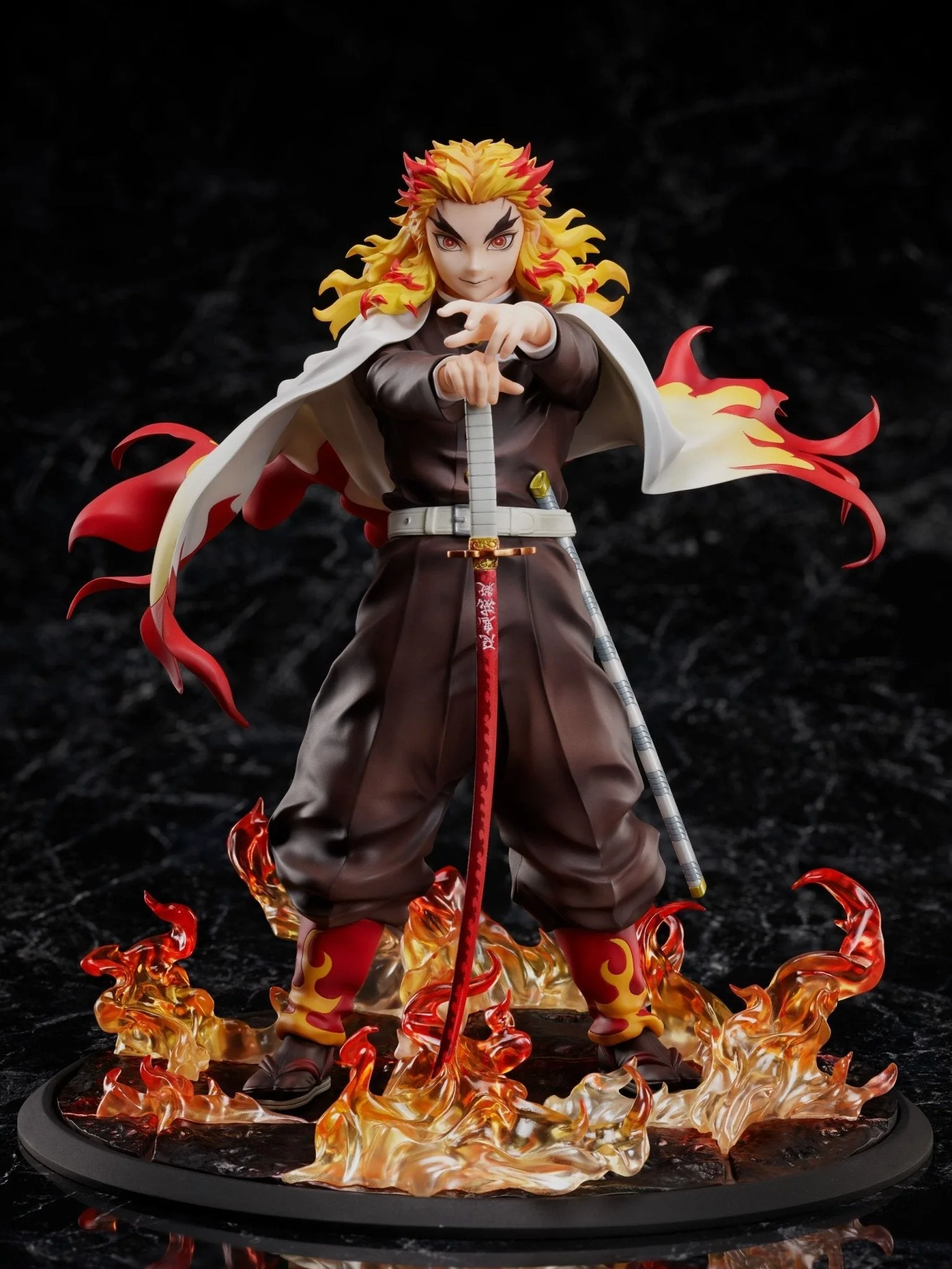 [Pre-order] Demon Slayer: Kimetsu no Yaiba - The Movie: Mugen Train - Kyojuro Rengoku 1/8 Scale Figure - Image 2