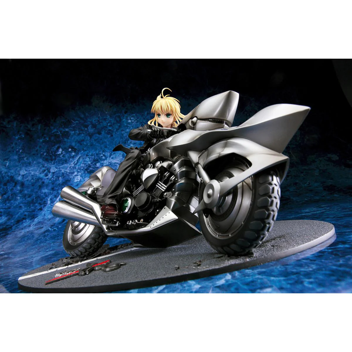 [Pre-order] Fate/Zero - Saber & Saber Motored Cuirassier 1/8 Scale Figure Good Smile Company - Image 2