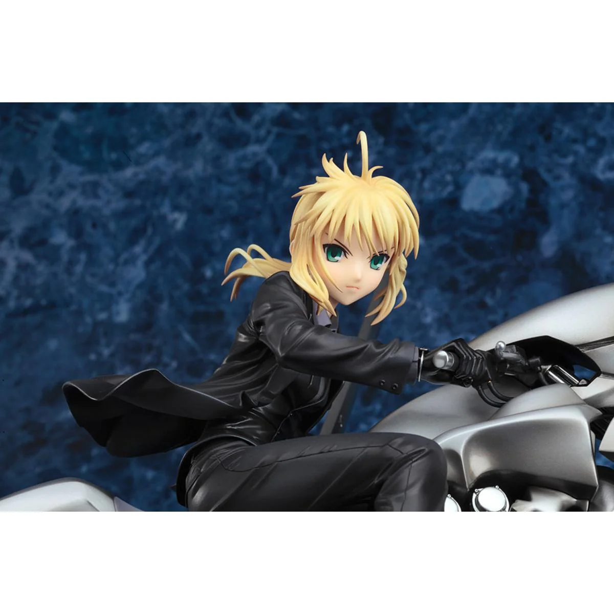 [Pre-order] Fate/Zero - Saber & Saber Motored Cuirassier 1/8 Scale Figure Good Smile Company - Image 8