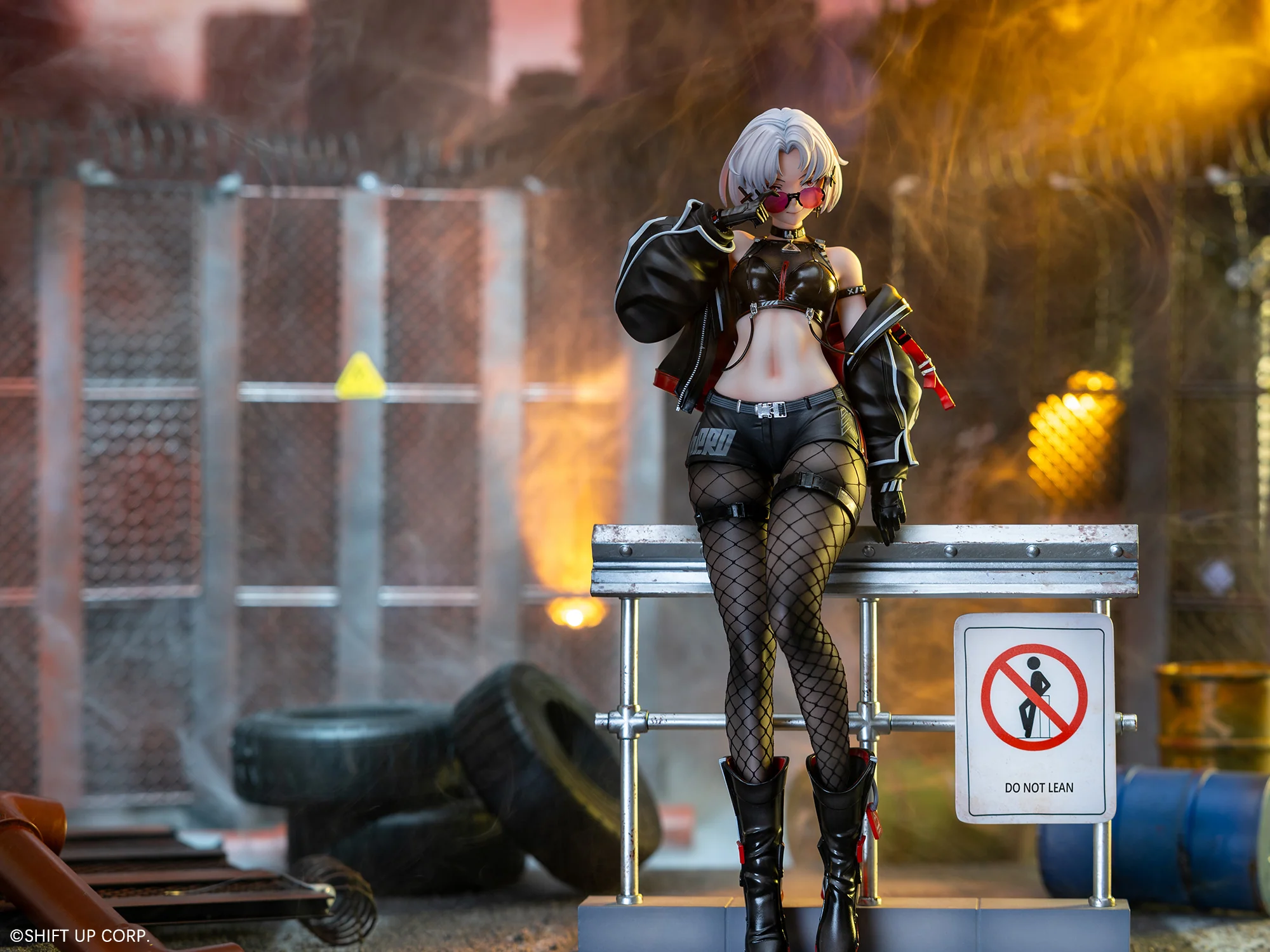[Pre-order] Goddess of Victory: Nikke - Drake (Villain Racer Ver.) 1/6 Scale Figure KAWA DESIGN - Image 5