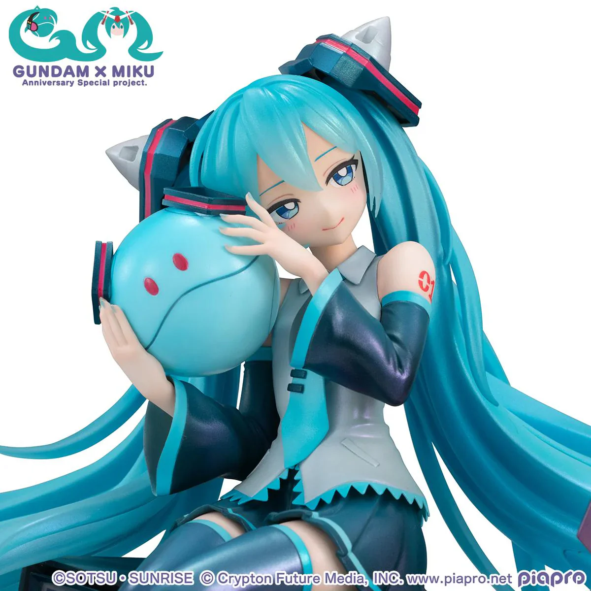 [Pre-order] Hatsune Miku x 00 Gundam - Hatsune Miku (Mobile Suit Gundam 45th Anniversary Ver.) 1/7 Scale Figure MegaHouse - Image 7
