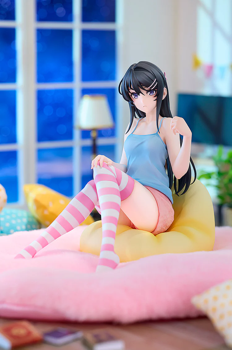 [Pre-order] Rascal Does Not Dream of a Knapsack Kid - Mai Sakurajima (Hoodie Look Rabbit Ears Ver.) 1/7 Scale Figure KADOKAWA - Image 14