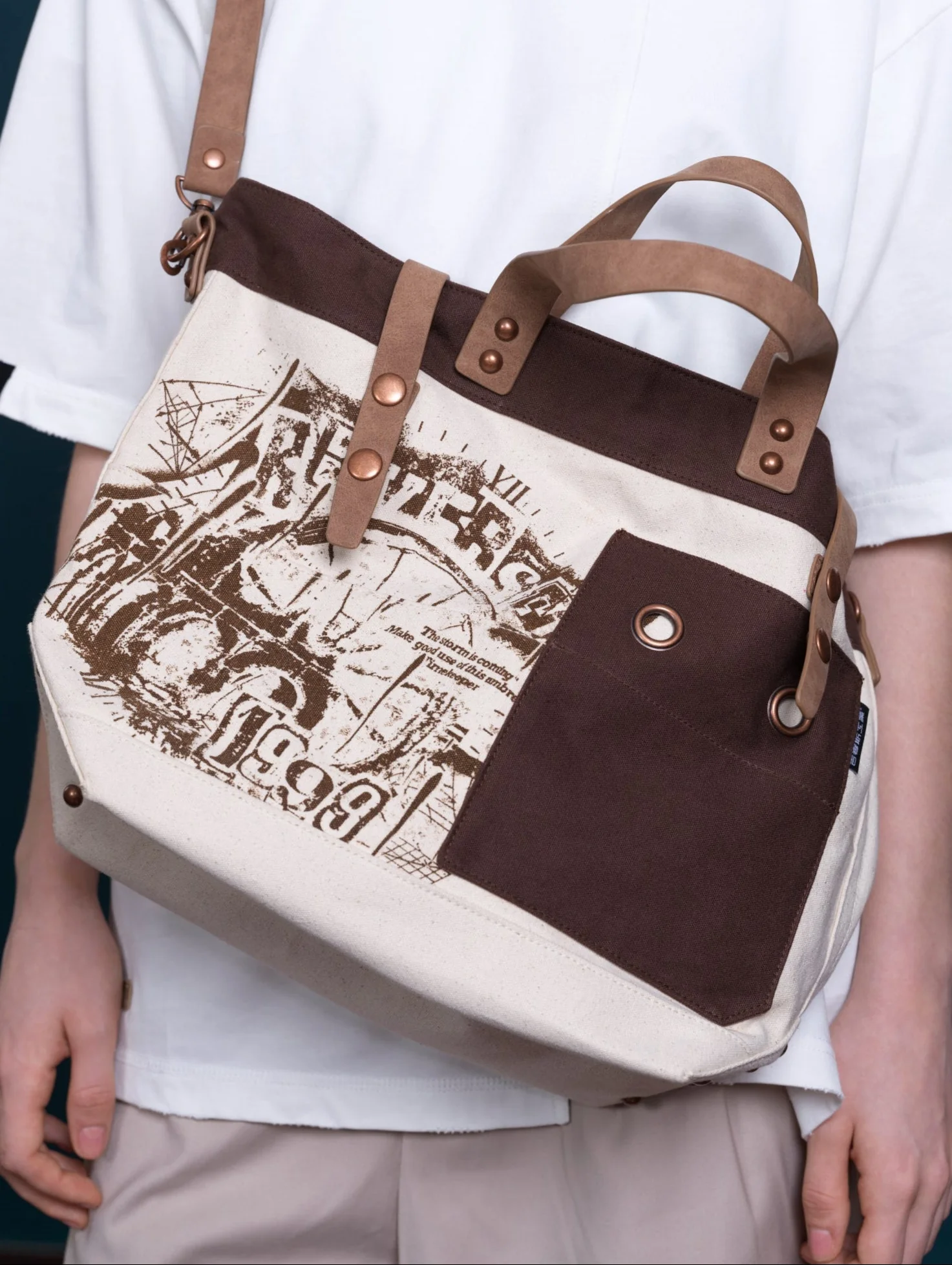 [Pre-order] Reverse: 1999 - Woven Rainlines Crossbody Bag BLUEPOCH - Image 8