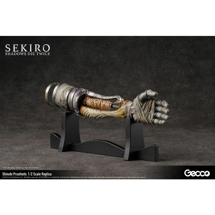 [Pre-order] Sekiro: Shadows Die Twice - Shinobi Prosthetic Replica 1/2 Scale Figure Gecco - Image 3