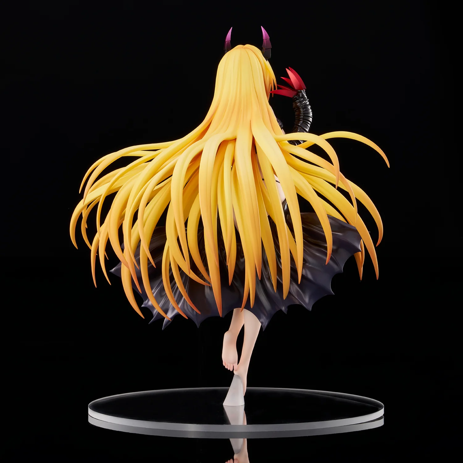 [Pre-order] To Love Ru Darkness - Golden Darkness (Darkness Ver.) 1/6 Scale Figure FREEing - Image 5