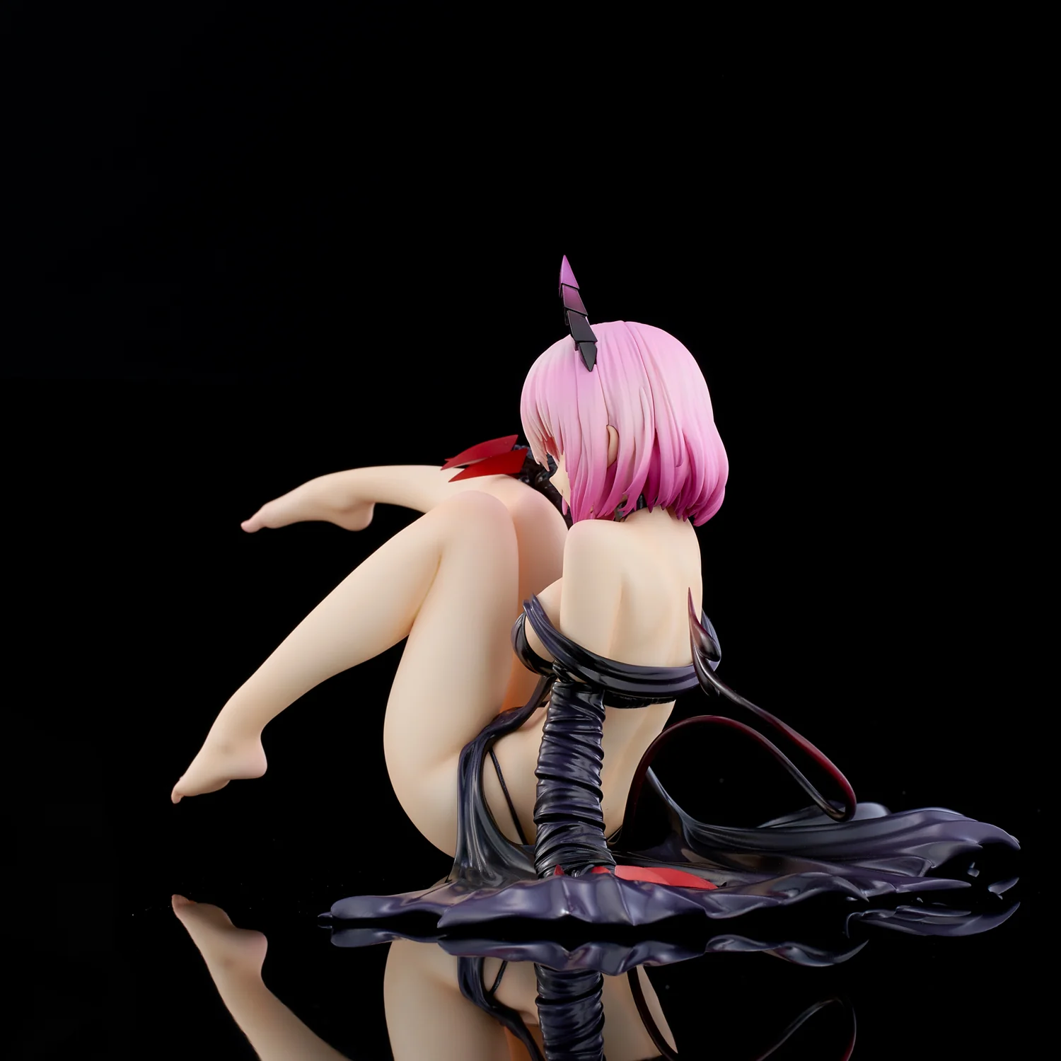 [Pre-order] To Love-Ru Darkness - Momo Belia Deviluke (Darkness Ver.) 1/6 Scale Figure Union Creative - Image 12