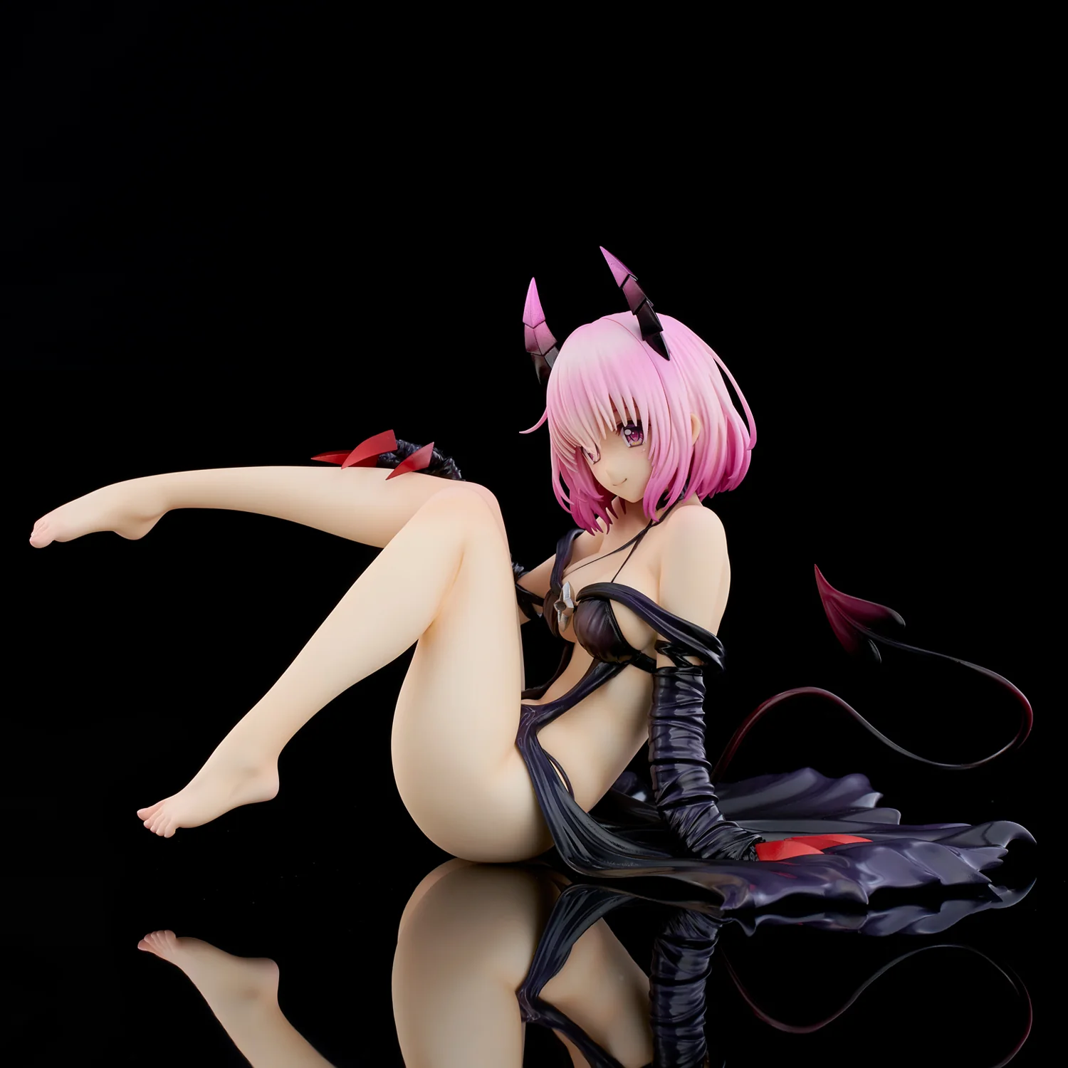 [Pre-order] To Love-Ru Darkness - Momo Belia Deviluke (Darkness Ver.) 1/6 Scale Figure Union Creative - Image 6
